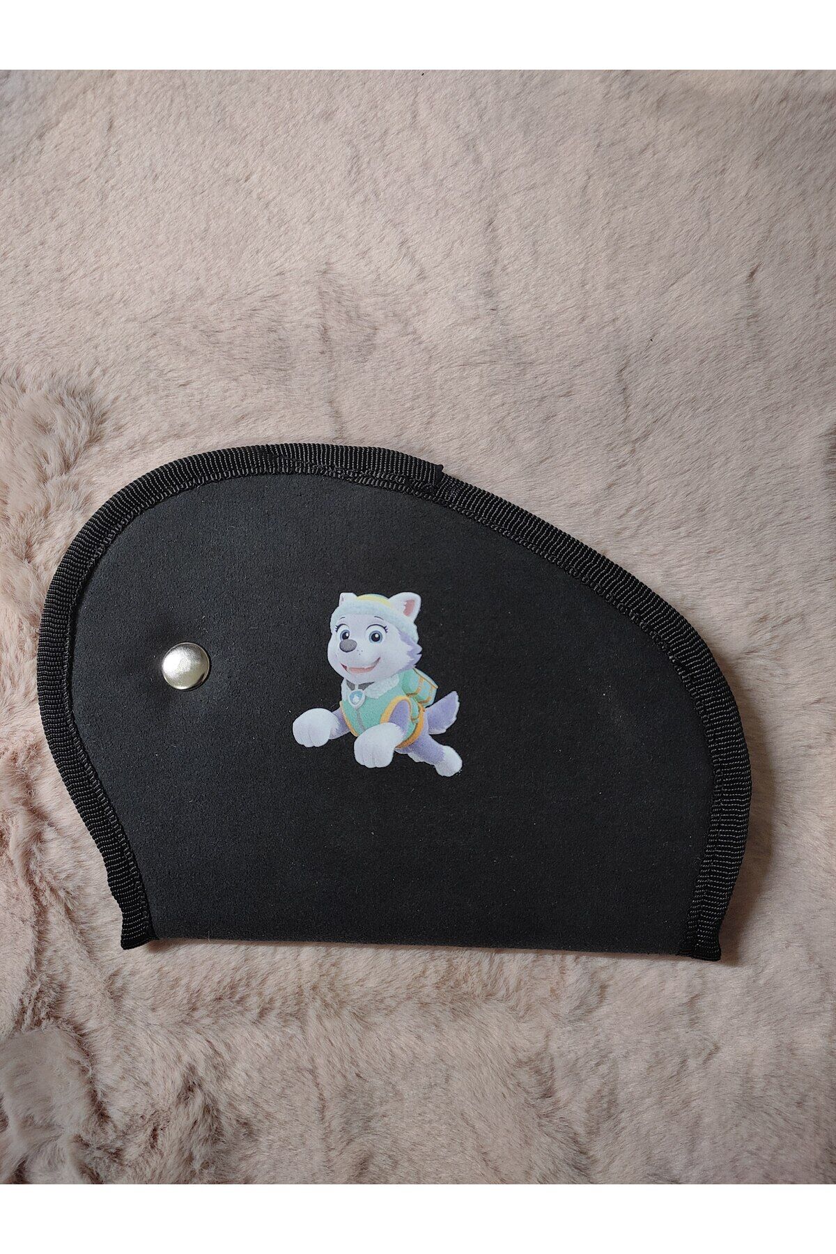 Çocuk Emniyet Kemeri Düzenleyici SEVİMLİ BEYAZ KÖPEK BASKILI Kemer Pedi(ANTRASİT Renk)