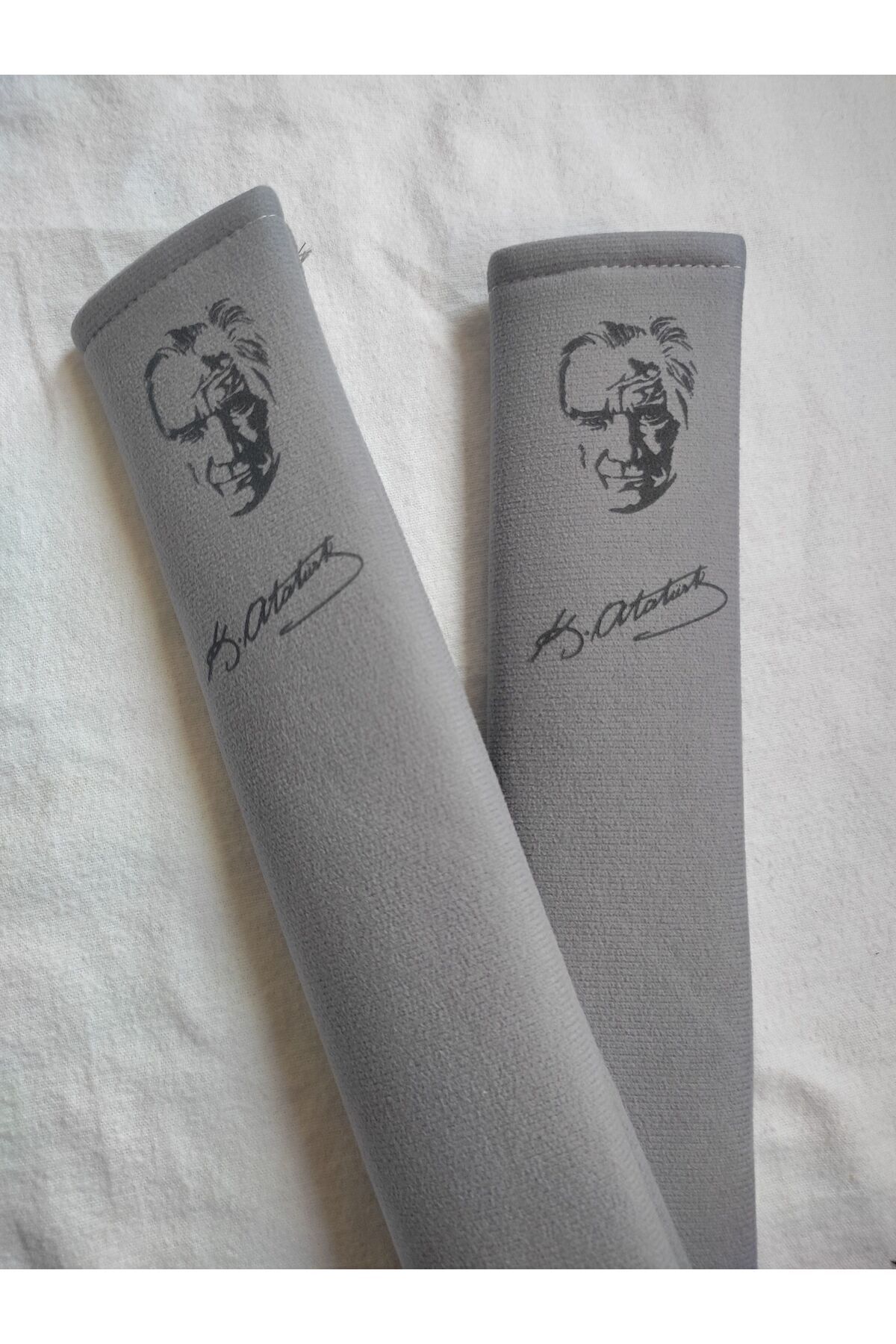 DİJİTAL ATATÜRK BASKILI SİYAH BASKI -GRİ Araç Emniyet Koltuk Kemer Kılıfı & Ped 2 ADET YUMUŞAK KUMAŞ