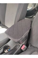 FİAT EGEA Uyumlu Oto Kol Dayama Minderi NAKIŞLI SİYAH 29x19 Cm Kaymaz Alt Yüzey (LASTİKLİ SABİTLEME)